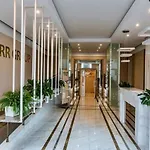 Central Apartment * Odessa