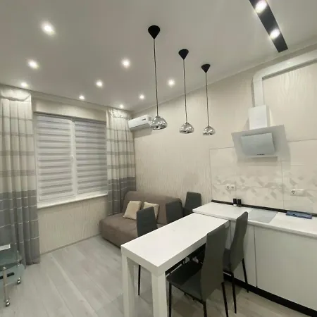 Central Apartment אודסה