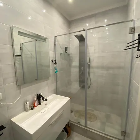 דירה Central Apartment *